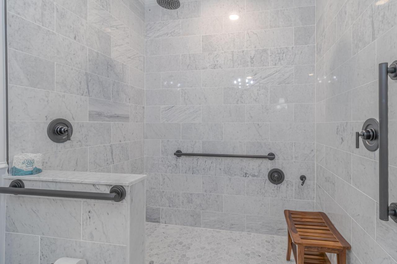 The Chesapeake Inn Urbanna Экстерьер фото